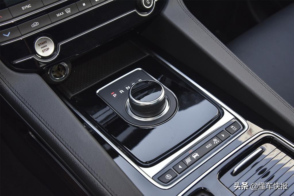 一分钟懂车捷豹f-pace了解一下,捷豹f-pace曜黑运动