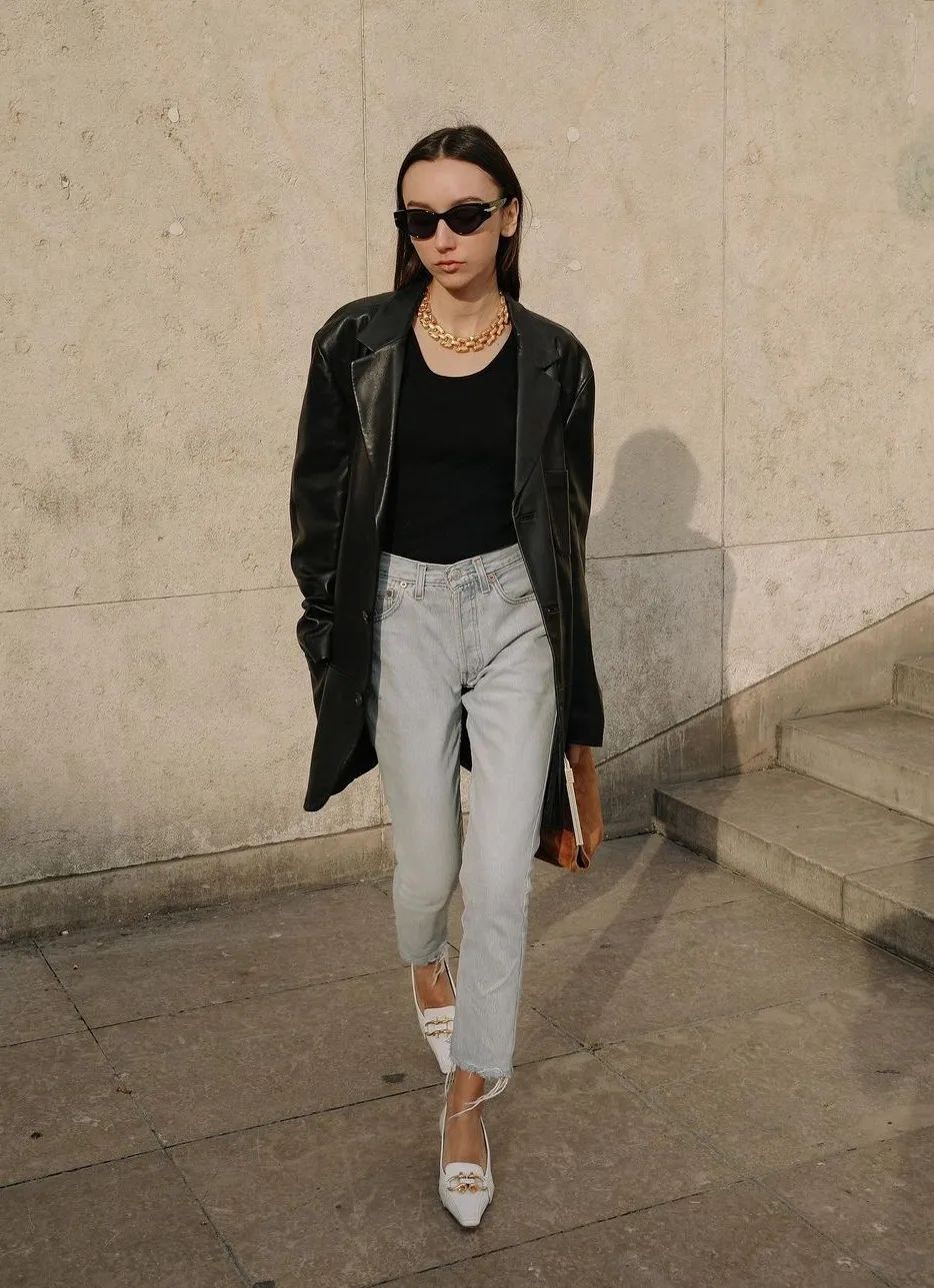 一件皮西装可以有多帅？时髦精们早已给出了答案