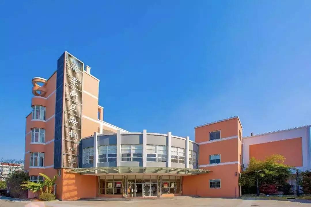 一所强势崛起的公办小学!今年对口地段扩大!户籍要求不高