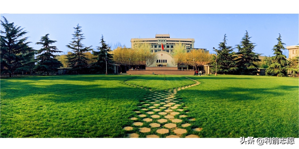 钟芳蓉以676分选择北大考古引热议,考古都有什么专业