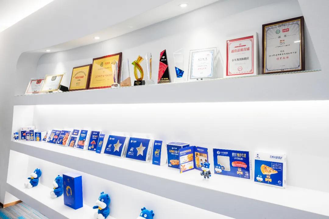 小牛凯西澳洲整切牛排10片装1300g,小牛凯西官方食品旗舰店牛排