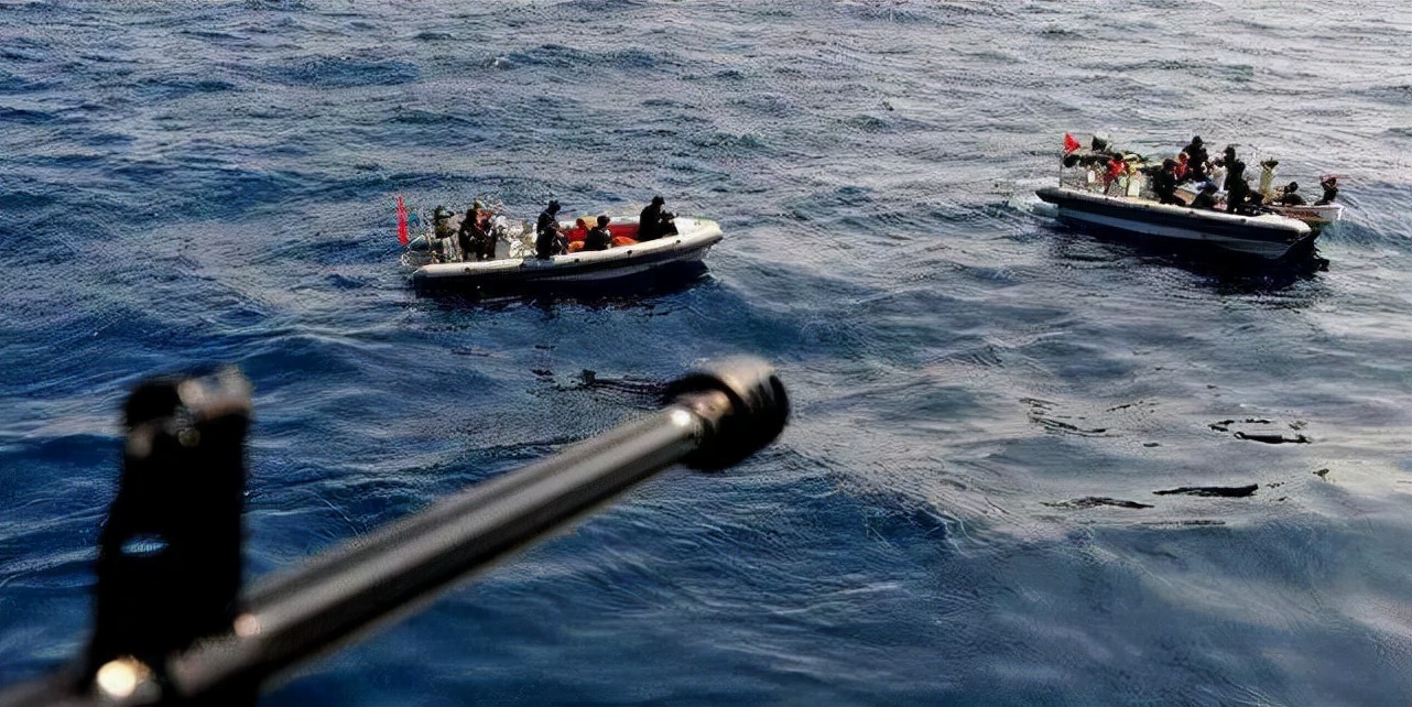 索马里海盗劫持阿联酋商船,阿联酋和索马里海盗