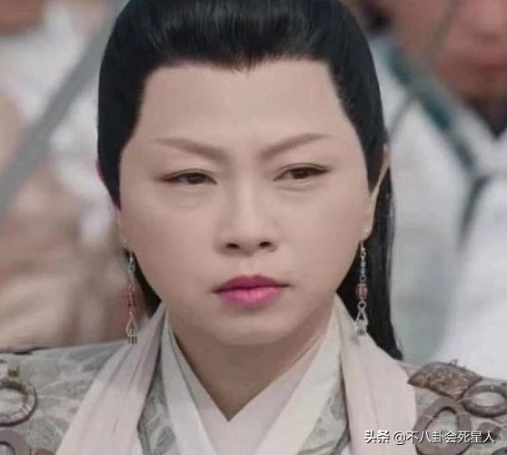 她是最经典建宁公主，今52岁脸胖成球，背后原因让每个女生羡慕