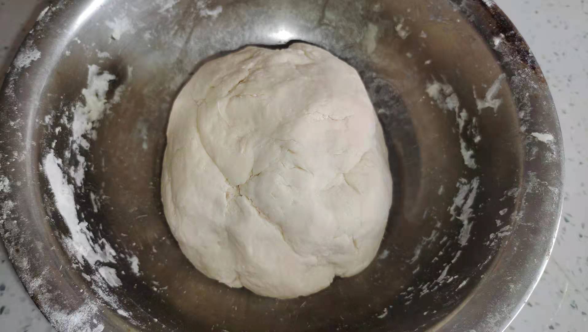 蒸包子是冷水蒸还是开水蒸包子,蒸包子是热水还是凉水蒸包子好