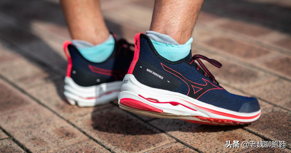 boost跑鞋系列哪款脚感最好,全掌boost跑鞋推荐