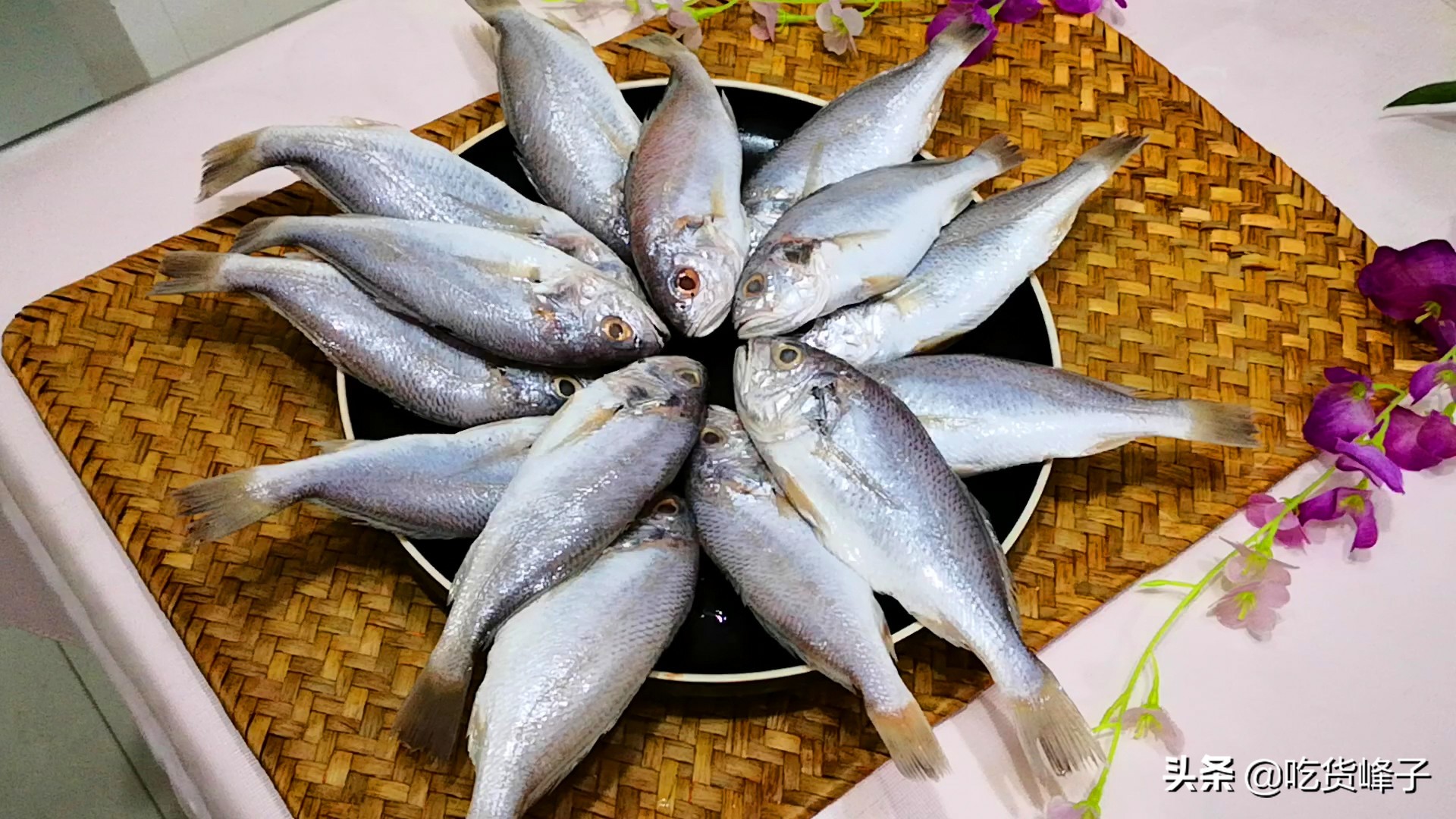 炸鱼不粘锅不破皮的正确做法,炸鱼怎么样才能不粘锅皮子不烂