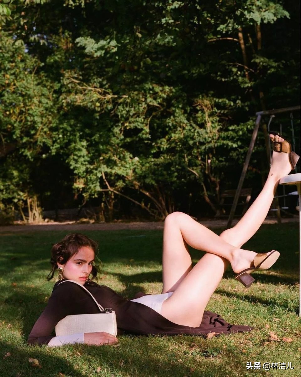 周雨彤立体格子大包包,周雨彤同款香奈儿包包