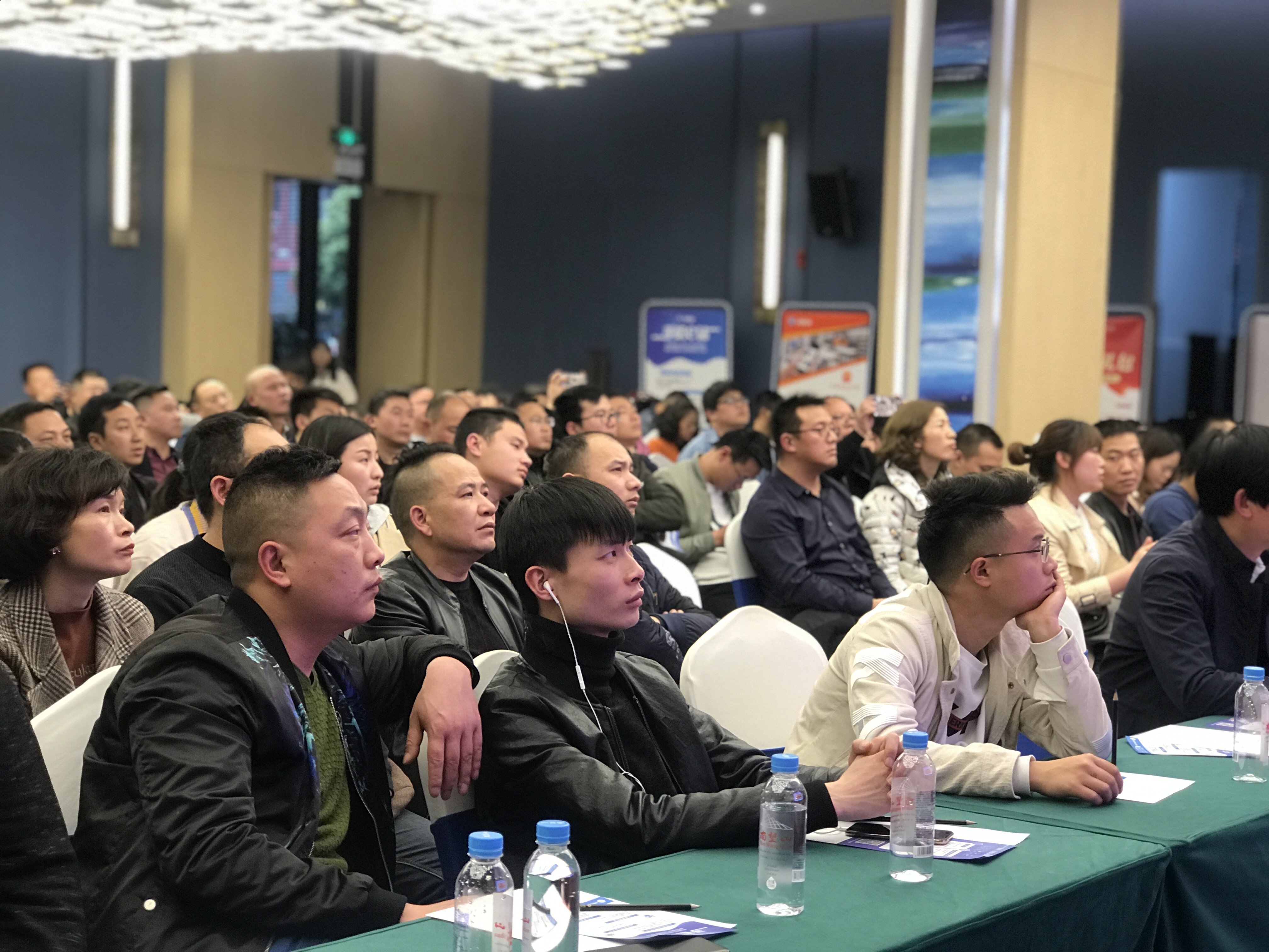 《襄盛举绘蓝图新跨越》主持稿,绘蓝图新跨越