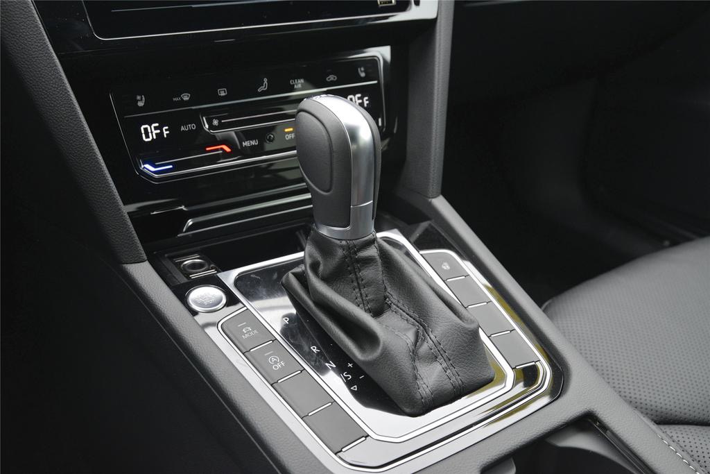 全新大众车型迈腾和cc结合体,大众最美cc整车翻新