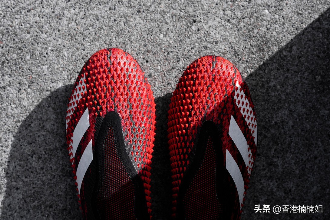 黑科技足球鞋,adidas科技bounce跑步鞋