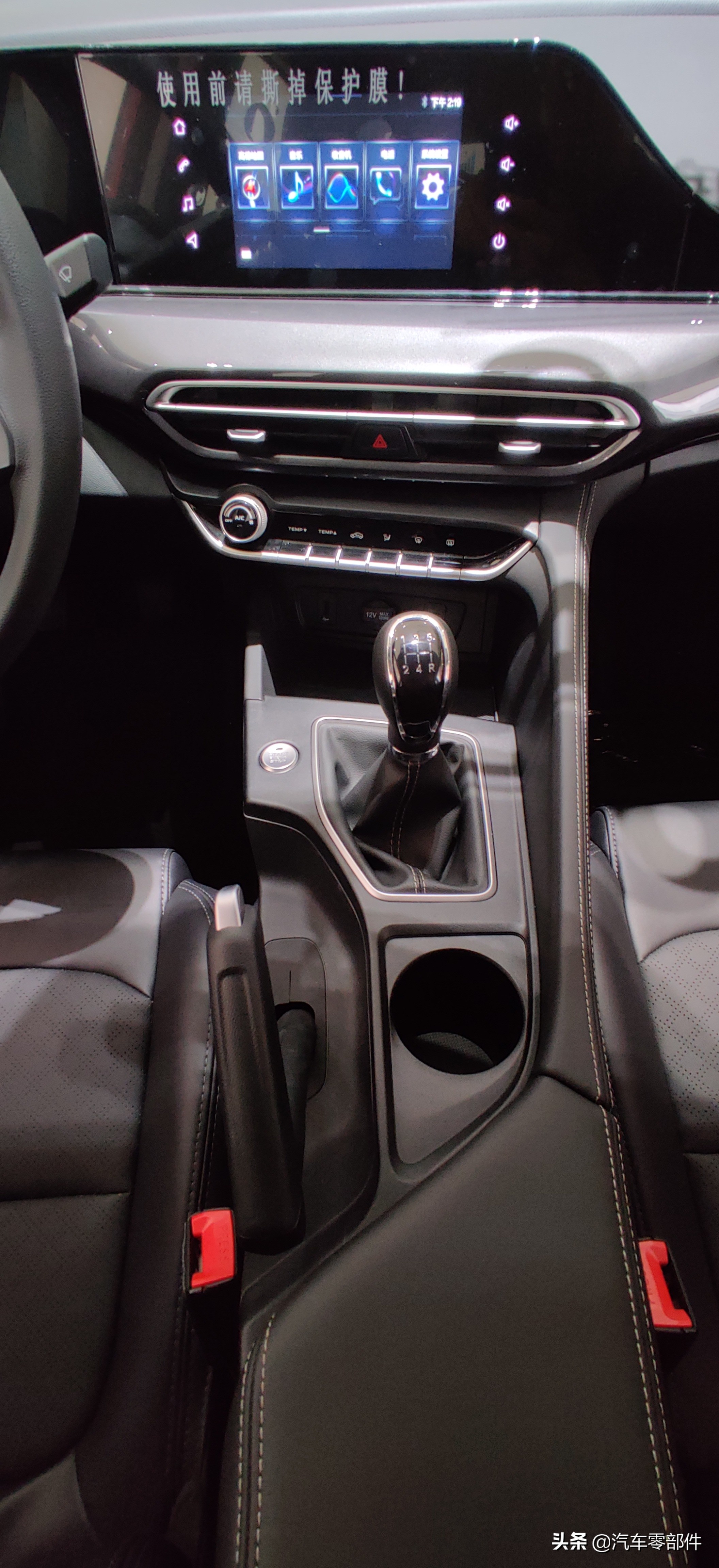 长安逸动plus和55plus选哪个更好,长安逸动plus跟艾瑞泽5plus哪个好