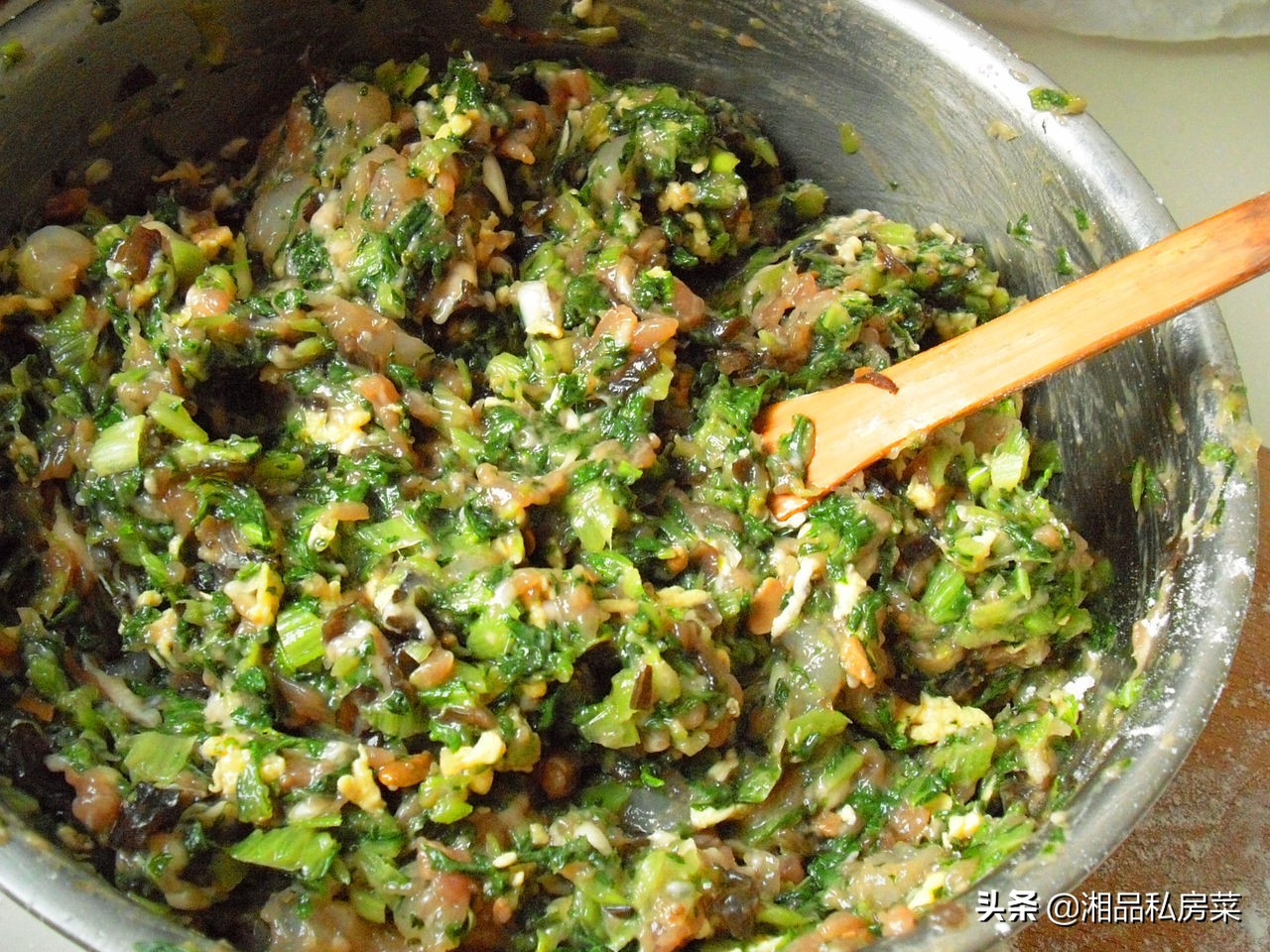 海鲜馅饺子的做法窍门视频,猪肉海鲜饺子馅的做法大全