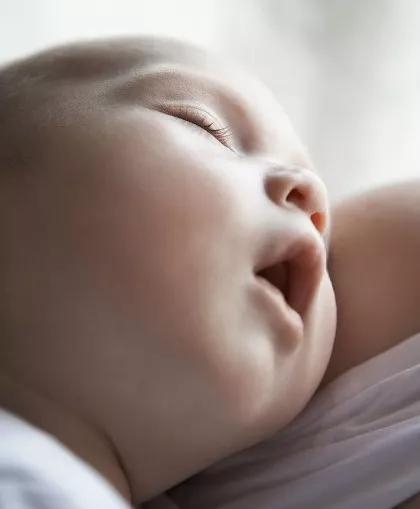 儿童牙齿外凸导致的嘴突怎么矫正,孩子牙齿往外突可以矫正吗