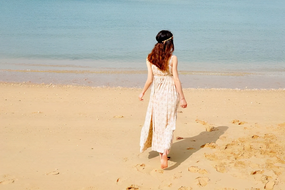 女性月经期间雌激素分泌旺盛,女性雌激素旺盛会有哪些表现