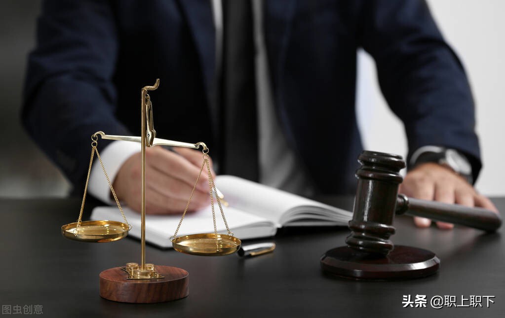 考上公务员后想要晋升有五种途径,公务员最适合普通人的晋升之路