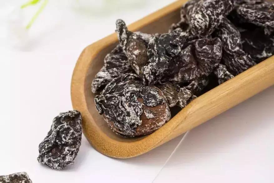 黄埔这颗“有故事”的梅历经九蒸一晒，远远不止可口……