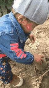 这两位大哥真牛，不知这树还能让他们爽多久