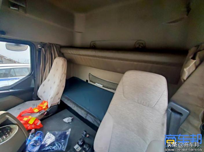 全球十大重卡牵引车排名,新款霸龙重卡牵引车