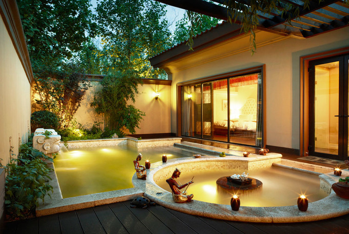 北京滑雪温泉住宿一体,北京滑雪攻略旅游路线推荐