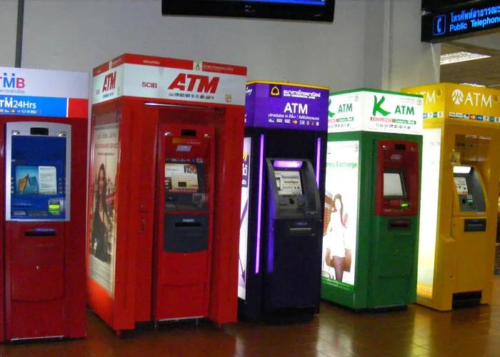 “在意大利，不要接别人给的手绳”，旅友们被宰出各种血的教训