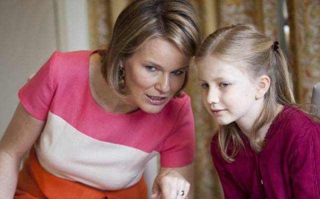 未来女王需要学习什么,未来女王伊丽莎白