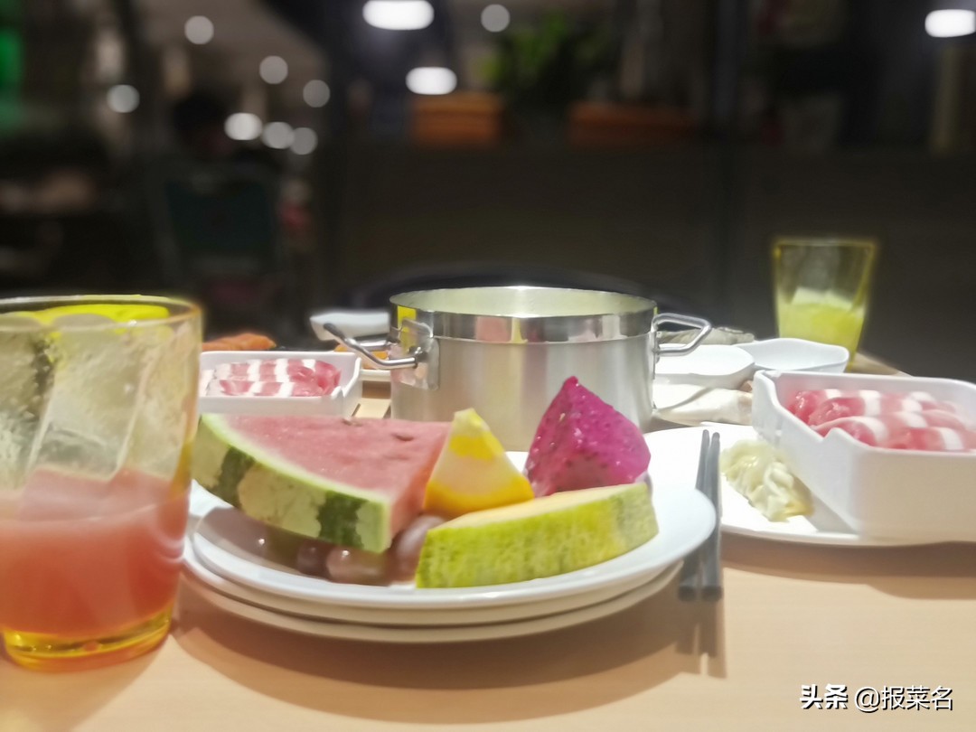 螃蟹虾扇贝,海鲜自助螃蟹和大扇贝