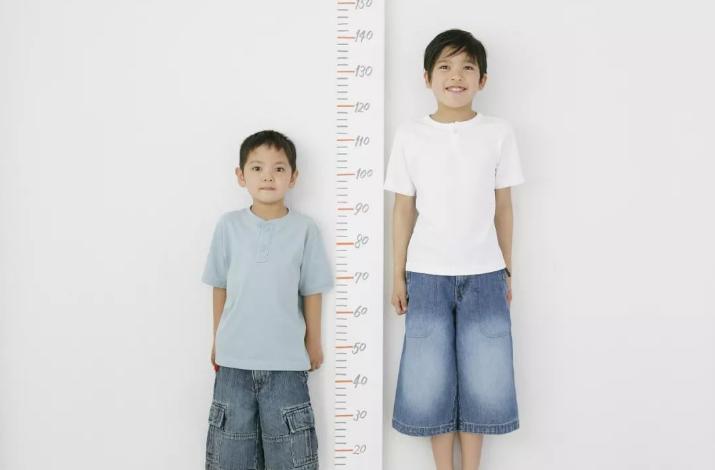 11岁女孩骨骼闭合了还能长高吗,13岁女孩骨缝闭合还能长个子吗