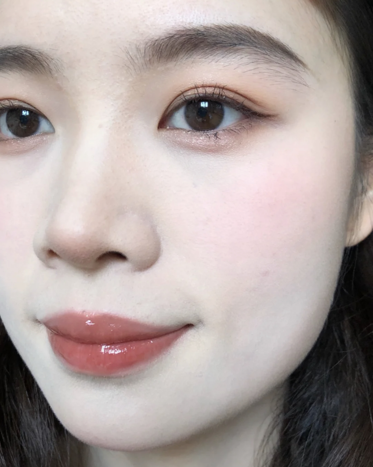 经常画眼妆眼部衰老得快吗,经常画眼妆的眼会怎样