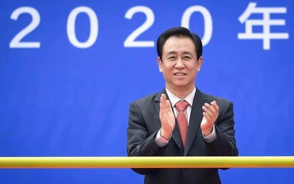 最漂亮的足球场设计图,荷花足球场