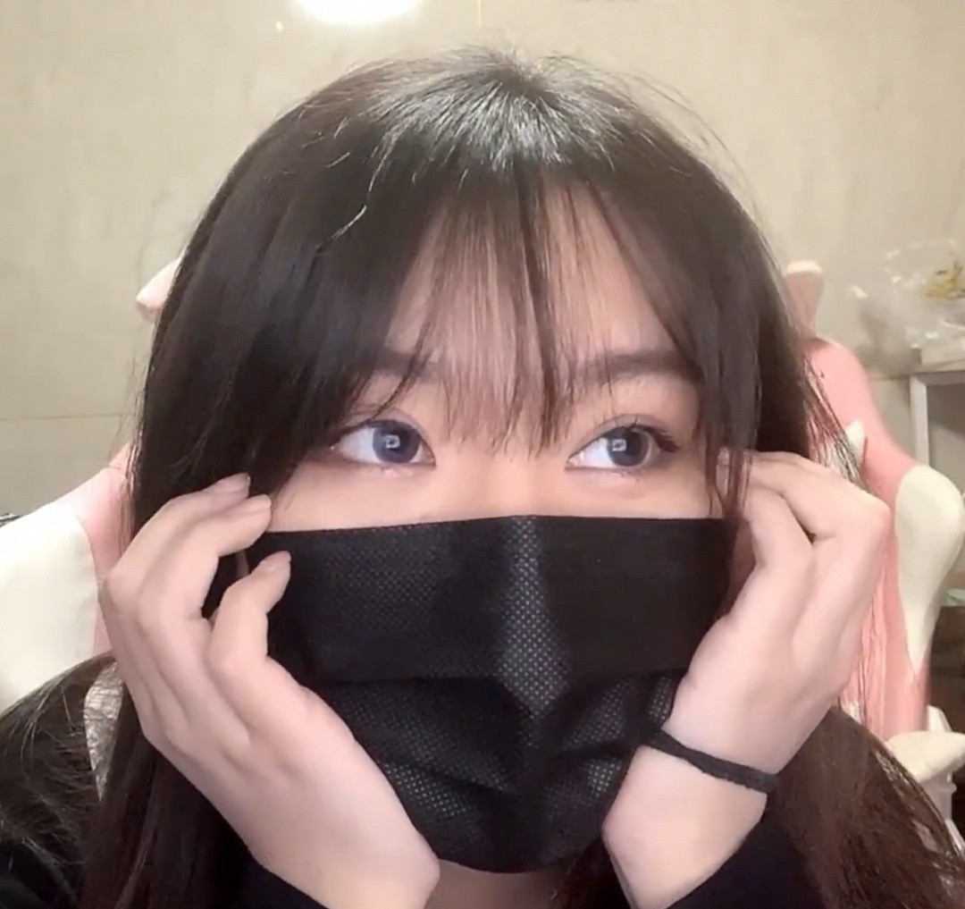 薇娅一年卖115亿，她不露脸也能月入300万，网红到底有多挣钱？