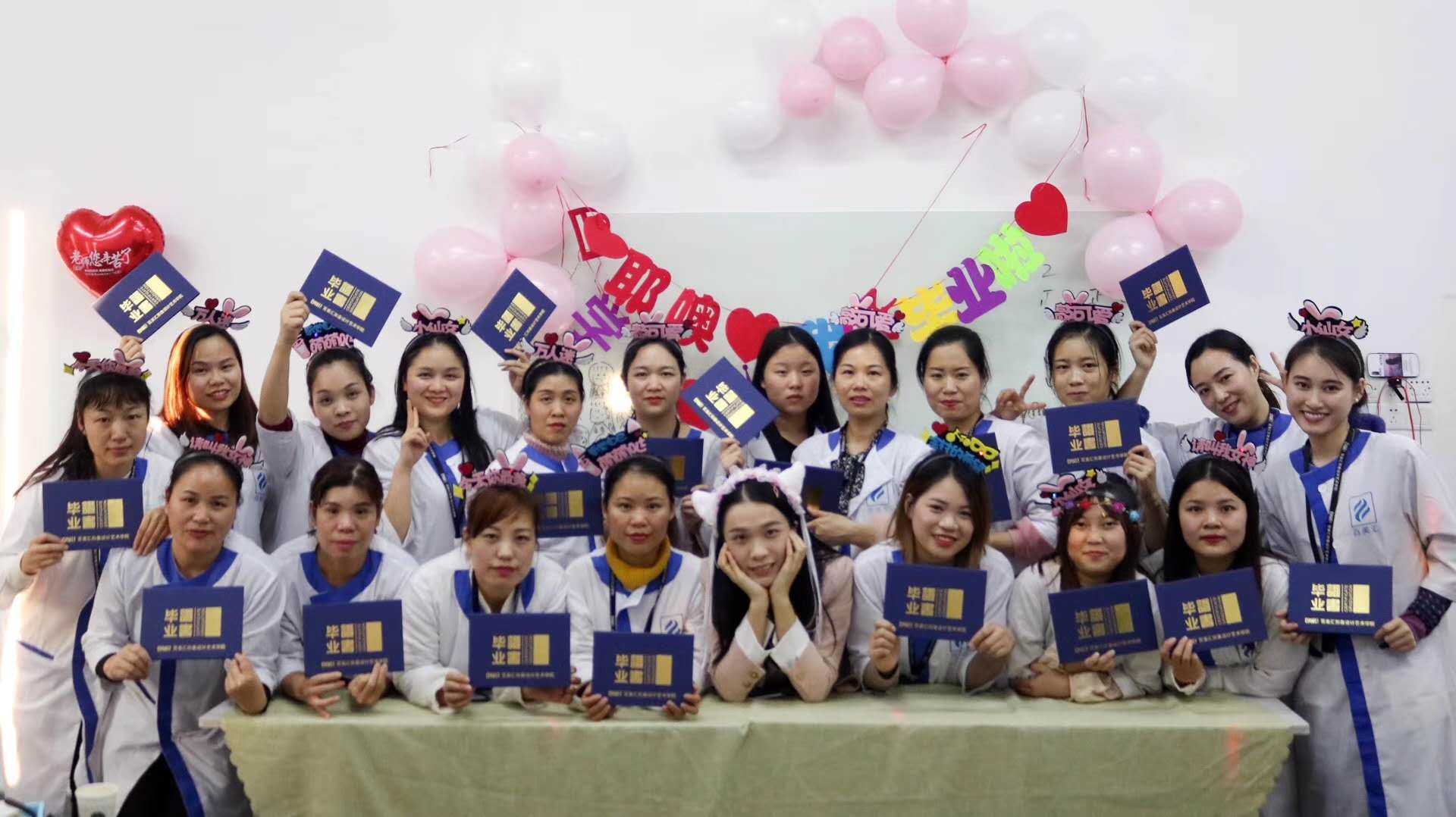 百美汇学员,百美汇美容美发彩妆学校学员专访