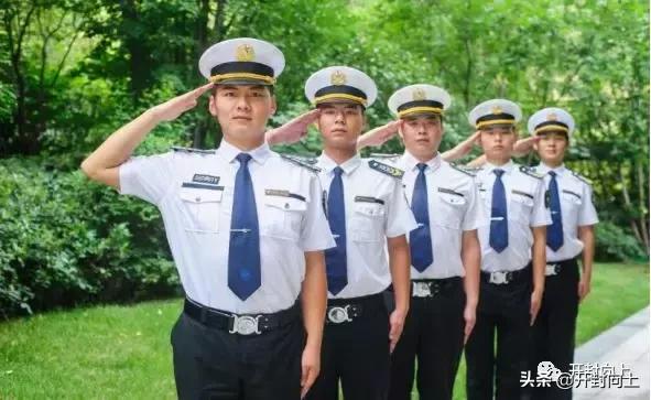 每一次惊艳亮相都是勇立潮头,每一次亮相都无限惊喜