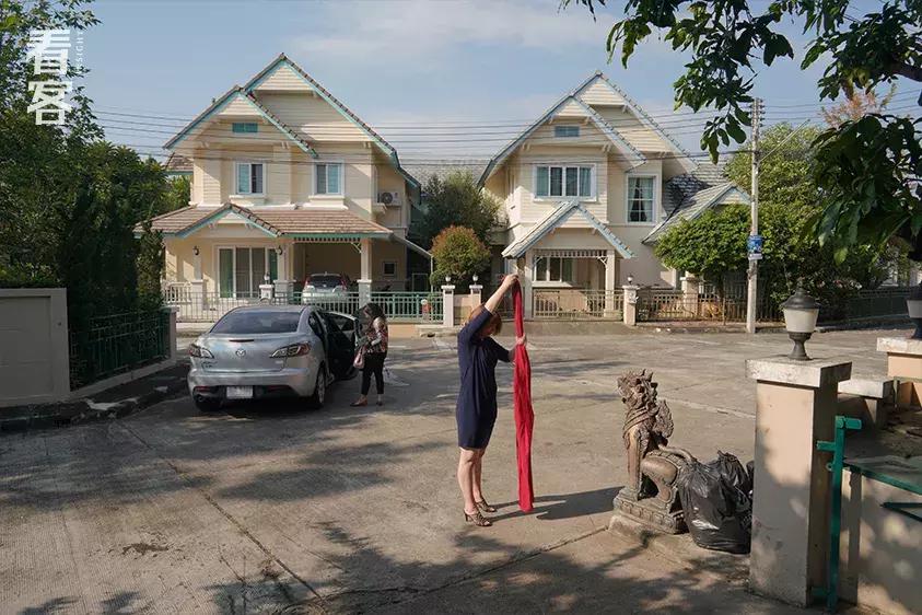 为了娃上国际学校，我全家搬到了泰国，因为真的比国内便宜