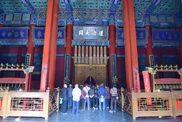 北京有什么寺庙可以烧香拜佛,祈福最好的寺庙北京