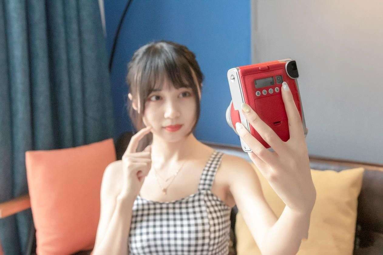 别再为情人节送礼发愁，这几个科技爆款不会出错