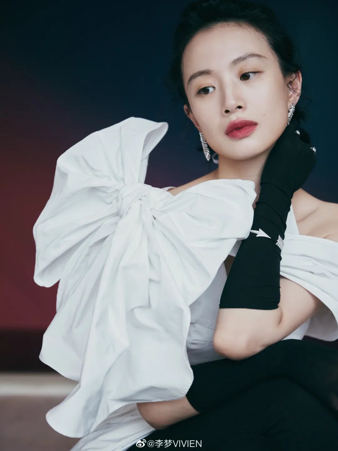 陈坤和巩俐走红毯颁奖,巩俐戛纳红毯惊艳全球