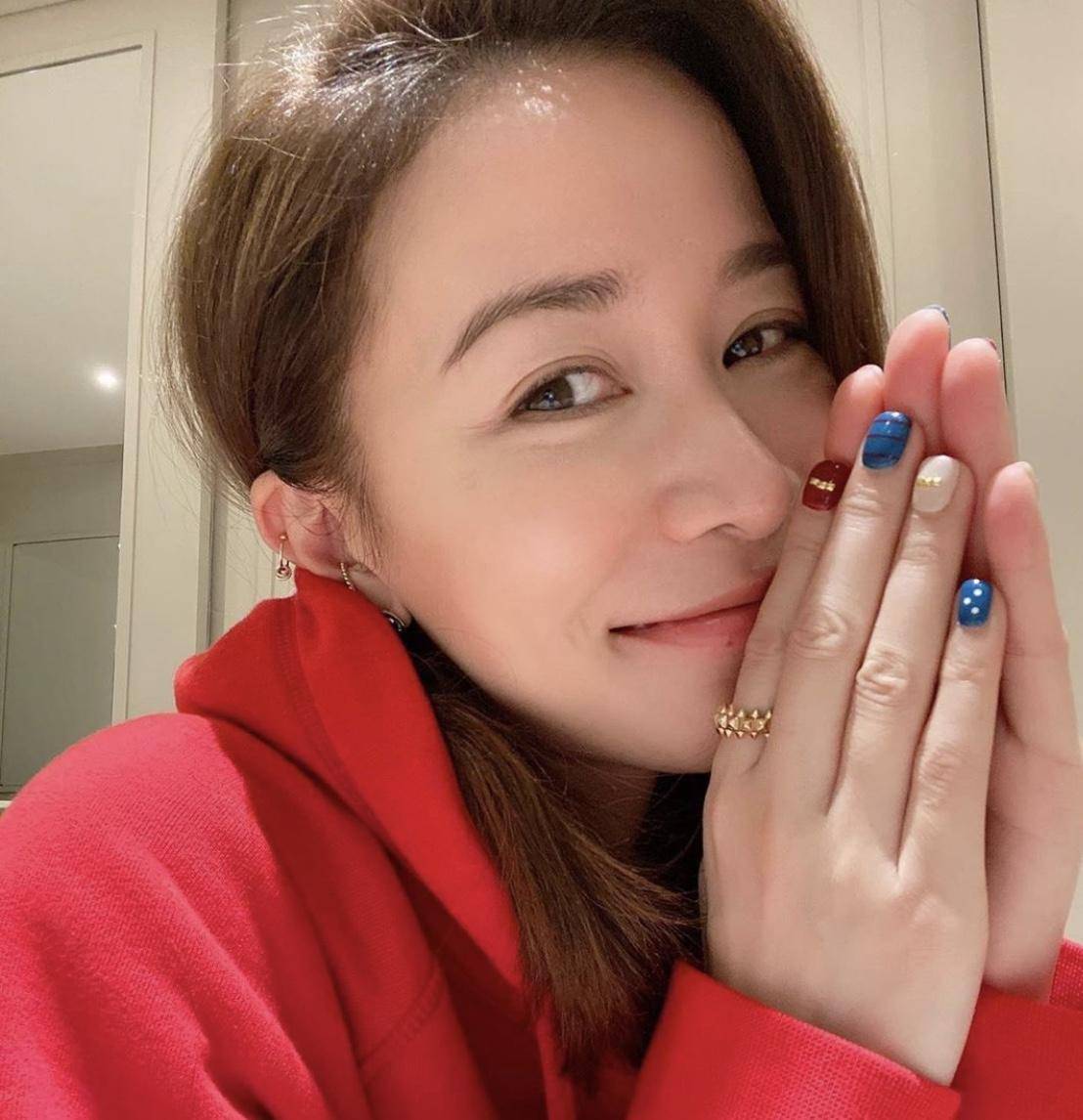 女明星要注意个人形象管理,女明星的面部管理