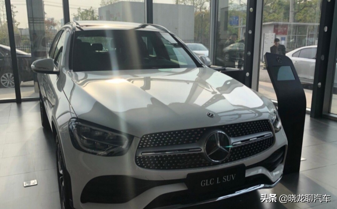 glc300l动感型和宝马x3测评,奔驰glc300l奥迪q5l宝马x3哪个更舒服