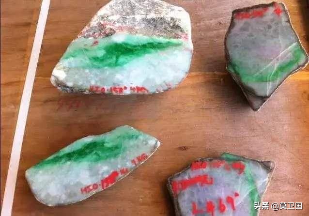 玉和翡翠区别翡翠和玉哪个养人,玉好还是翡翠好翡翠和玉哪个养人