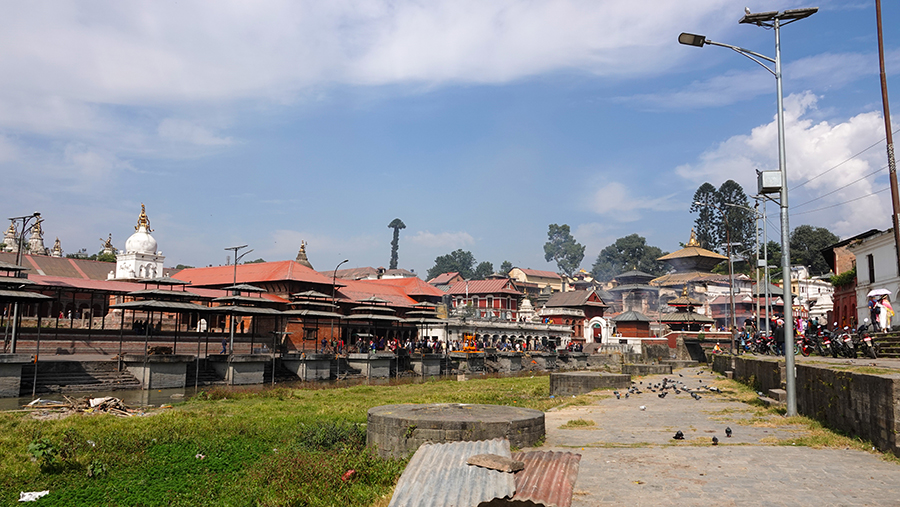 尼泊尔十堰,尼泊尔为什么这么穷