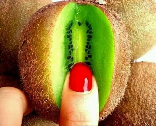 小阴唇过长或过于肥厚会对生活造成什么影响?