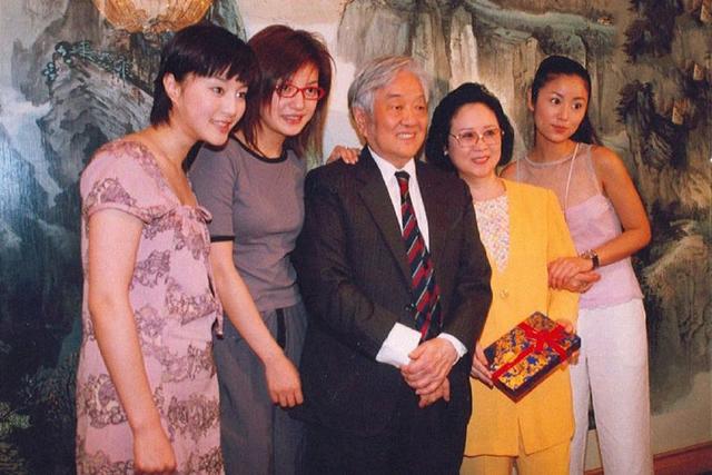 当年拍还珠赵薇试镜,还珠选角一波三折