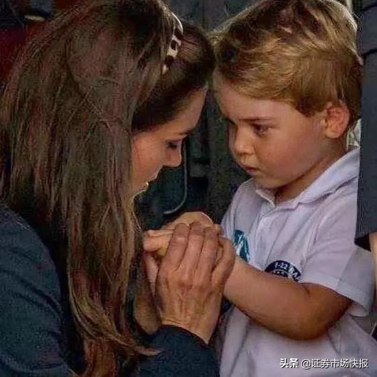 英国乔治小王子6岁了！作为王室继承人也逃不过“鸡血妈妈”