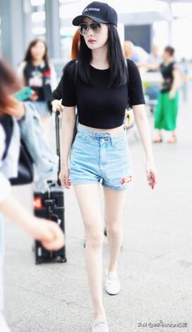 杨幂进入收获期,杨幂早春出街