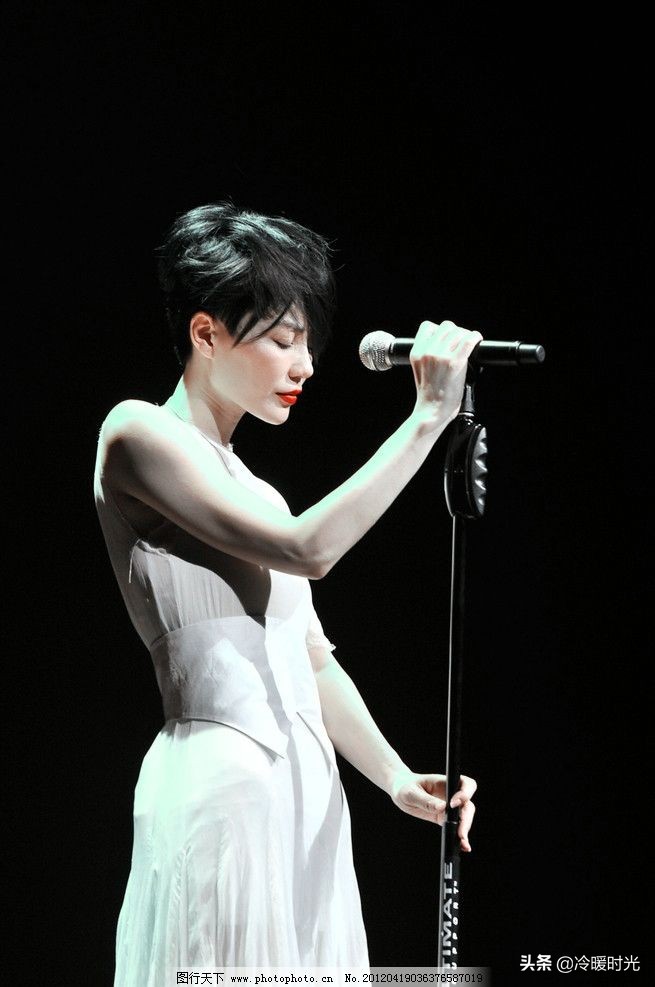 歌曲和你一起看世界,诗歌和你在一起