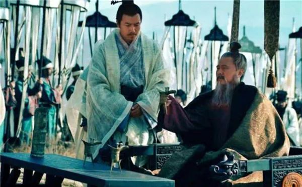 马超如何评价许褚和张飞,如何评价马超这个人