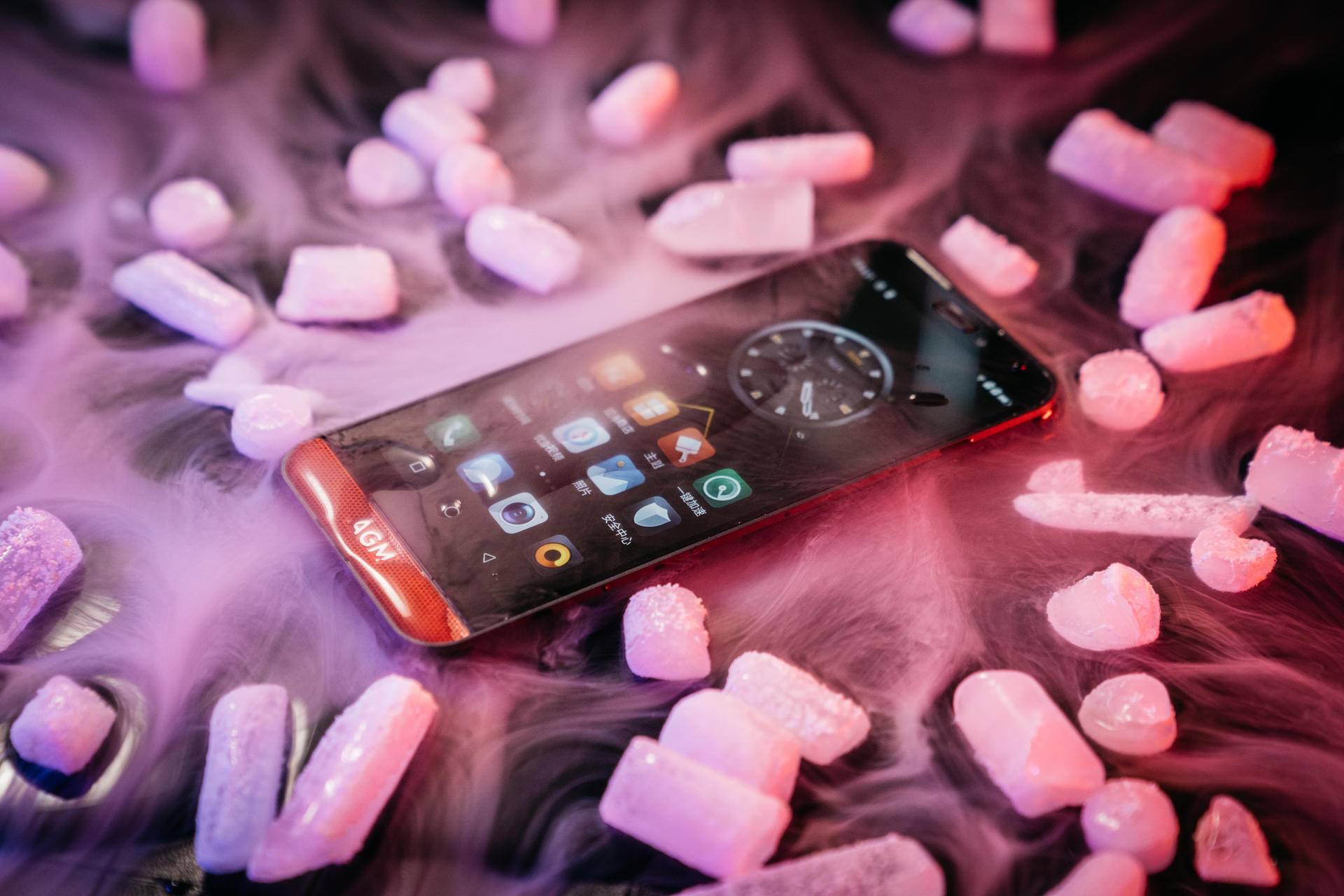 专为免提通话而生！AGMH2前置扬声器，再嘈杂也能听得清