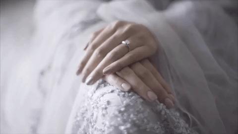 如何挑选三克拉钻石 (如何挑选性价比高的3克拉钻石)