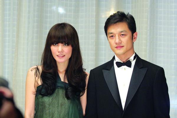 谢霆锋王菲张柏芝之间爱恨纠葛,谢霆锋张柏芝王菲三人感情纠葛