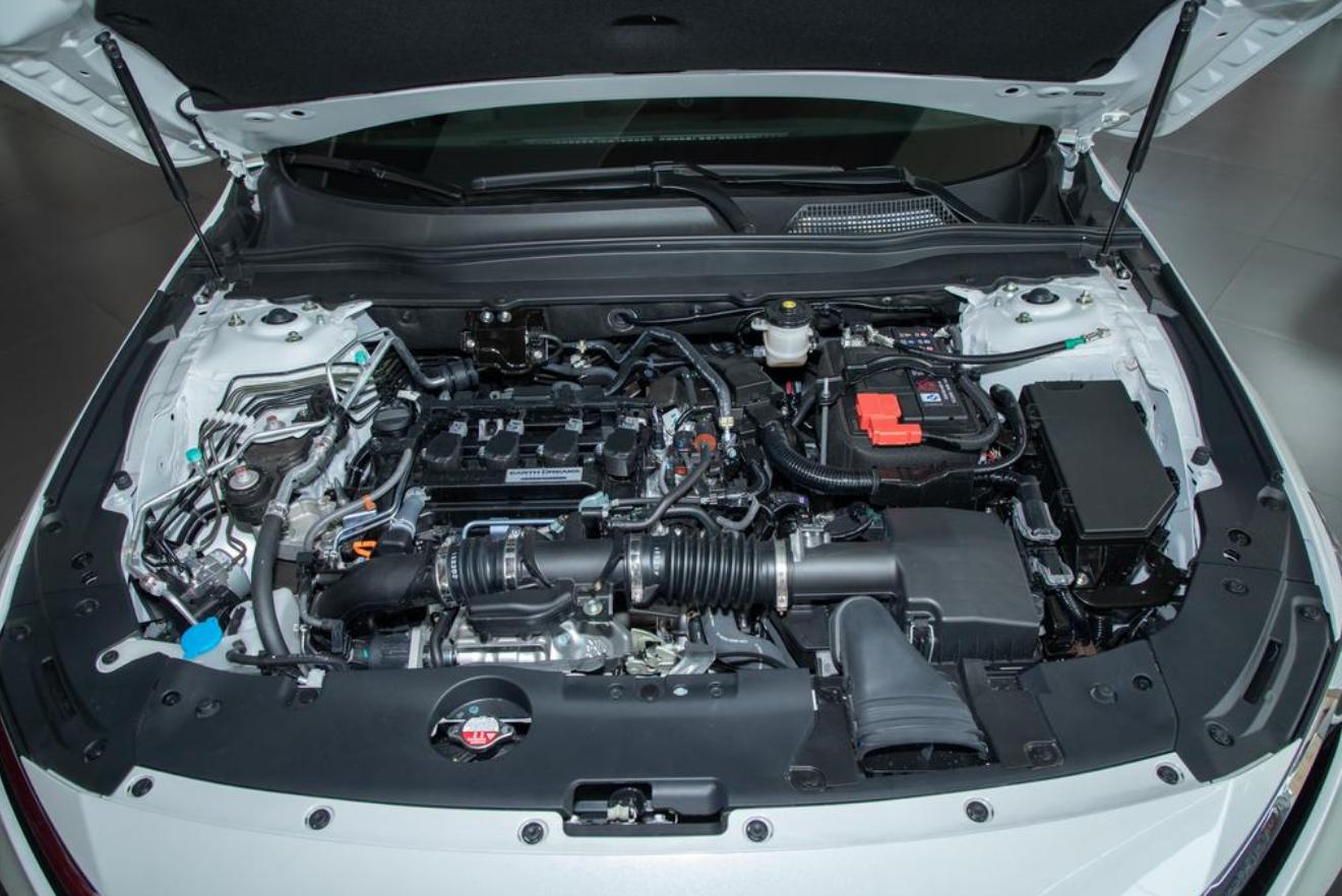 新款雅阁丐版落地,裸车本田雅阁